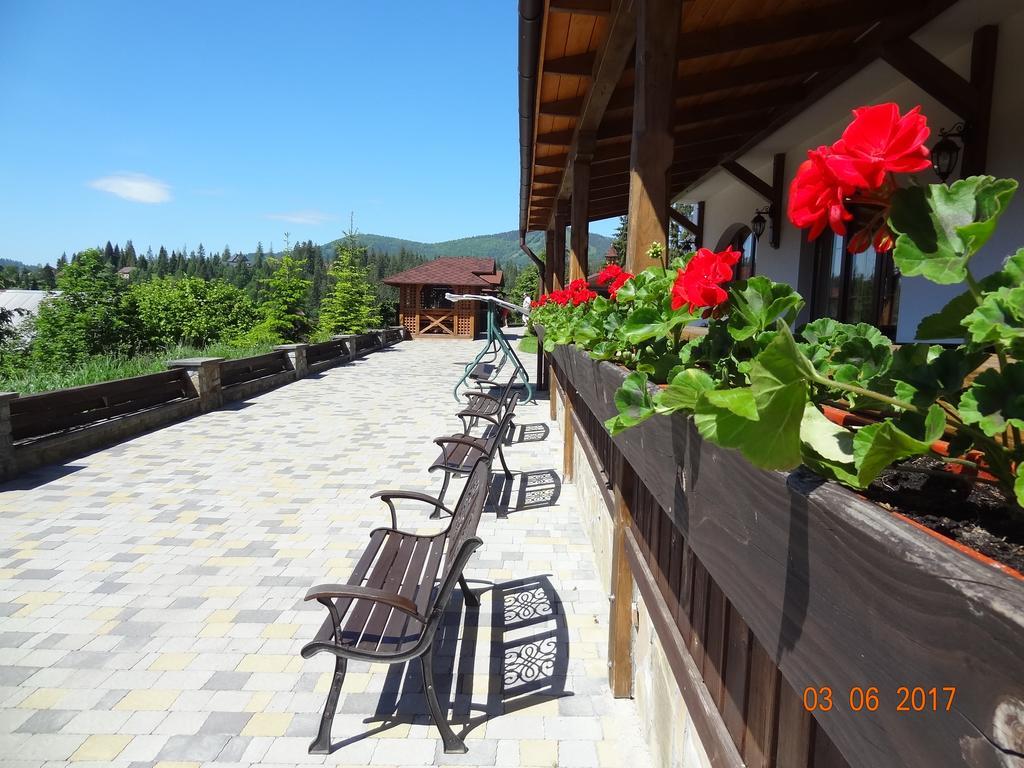 Alpenhof Pansion Otel Slavske Dış mekan fotoğraf